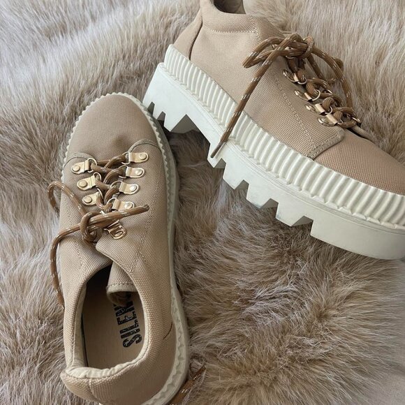 Silent D Womens Lugg Sole shoes Honey/tan Canvas NEW Size EU 39/US8.5 - Picture 1 of 5